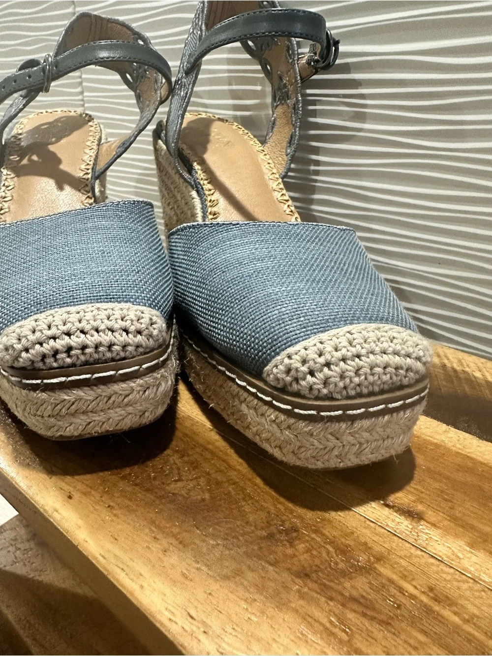 Crown Vintage Blue Denim Espadrille Wedge Sandals Size 7.5